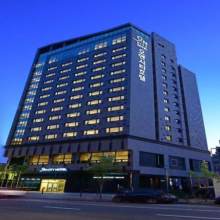 On City Hotel Чхонан Экстерьер фото